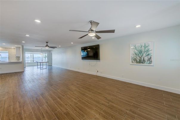 Empty room, Interior, Recessed Lighting, Wood Texture Flooring