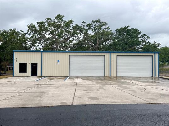Detached Garage, Exterior