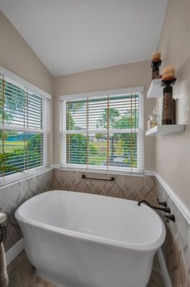 Bathroom, Free Standing Baths, Interior