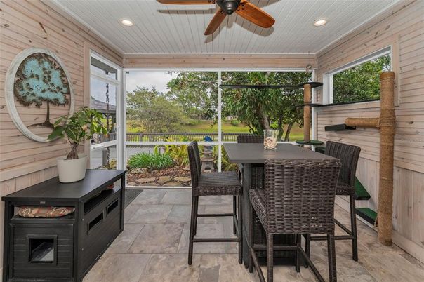 Interior, Recessed Lighting, Sun Room