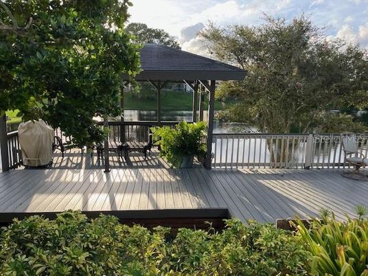 Exterior, Wood Texture Flooring