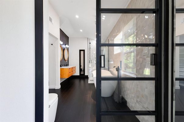 Bathroom, Interior, Recessed Lighting, Wood Texture Flooring