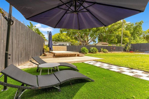 Backyard, Exterior