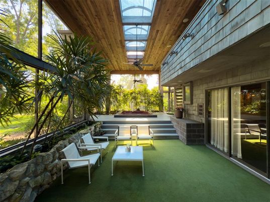 Game Room, Interior, Wooden Ceilings