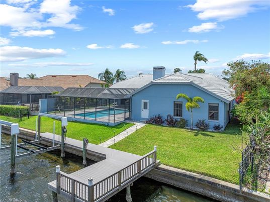 Backyard, Exterior, Lake