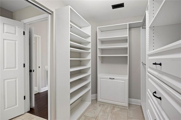 Interior, Walk-in Closets, Wood Texture Flooring
