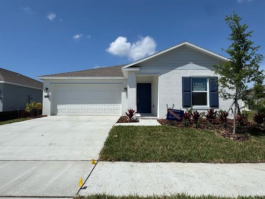 Attached, Exterior, Facade, Ranch