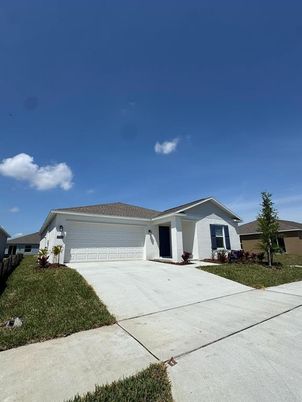 Attached, Exterior, Facade, Ranch