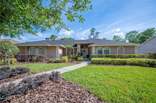 Backyard, Exterior, Facade, Ranch