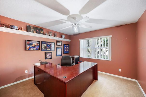 Home Office, Interior
