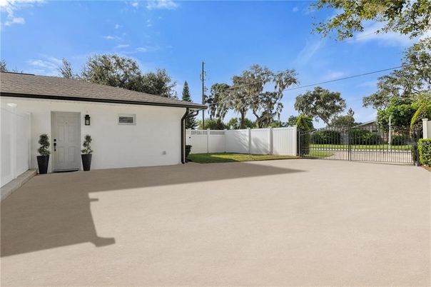 Backyard, Exterior