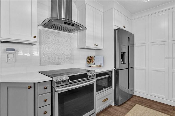 Interior, Kitchen, Stainless Steel Appliances, Wood Texture Flooring