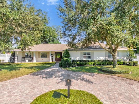 Backyard, Exterior, Facade, Ranch