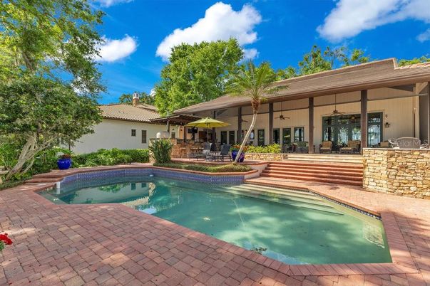 Exterior, Pool