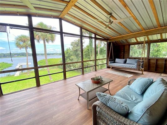 Interior, Living room, Sun Room, Water, Wood Texture Flooring