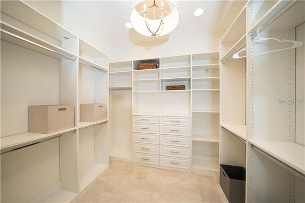 Interior, Pendant Lights, Walk-in Closets