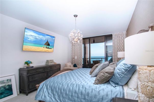Bedroom, Interior, Pendant Lights, Water