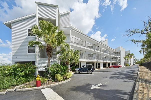 Exterior, Facade, Condo Building
