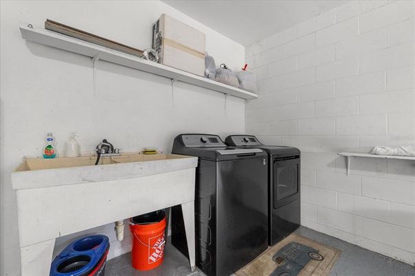 Interior, Washer