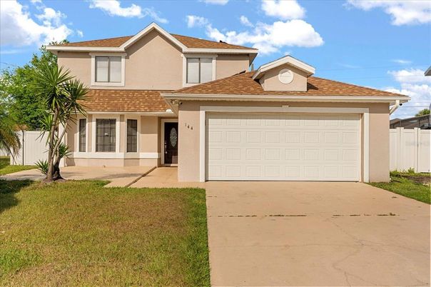 Attached, Exterior, Facade, Mediterranean