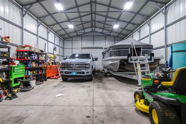 Garage, Interior