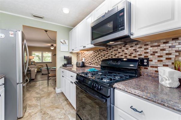 Dining room, Interior, Kitchen, Recessed Lighting