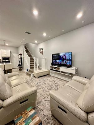 Interior, Living room, Pendant Lights, Recessed Lighting
