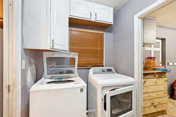 Interior, Washer