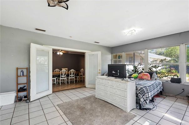 Dining room, Interior