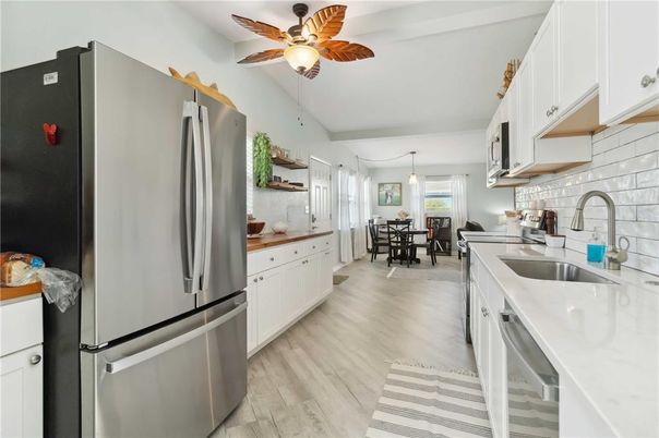 Dining room, Interior, Kitchen, Pendant Lights, Wood Texture Flooring