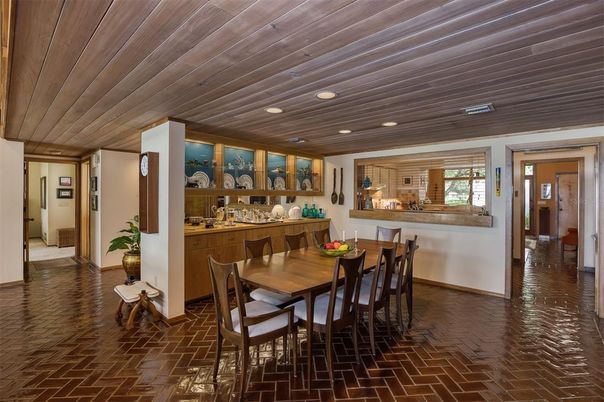 Dining room, Interior, Recessed Lighting, Wooden Ceilings