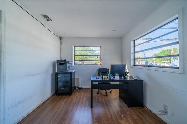 Home Office, Interior, Recessed Lighting, Wood Texture Flooring