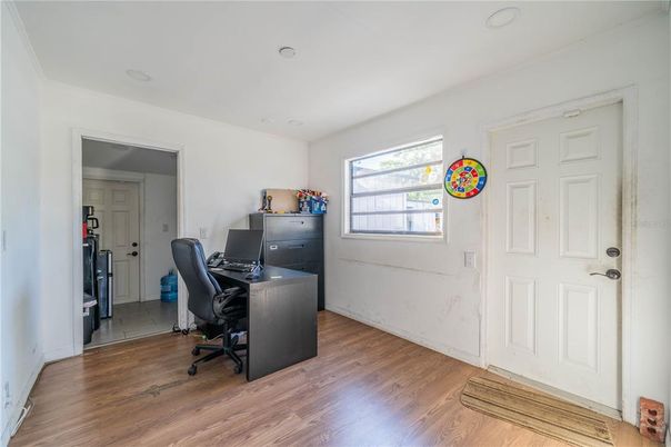 Home Office, Interior, Recessed Lighting, Wood Texture Flooring