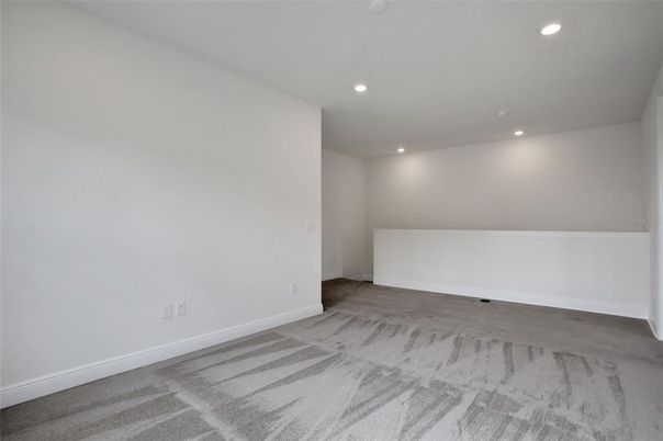 Empty room, Interior, Recessed Lighting
