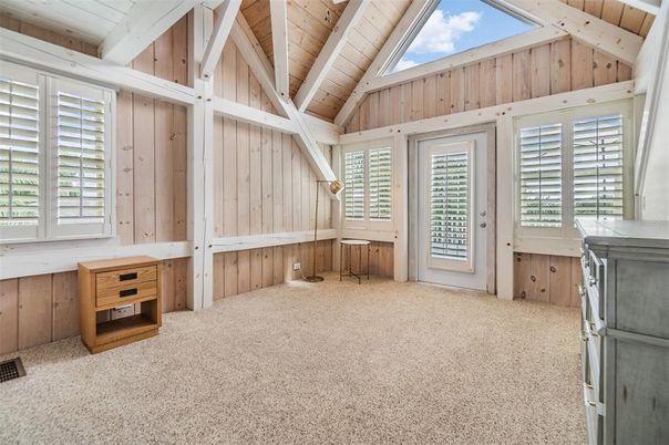 Empty room, Interior, Wooden Beams, Wooden Ceilings, Wooden Walls