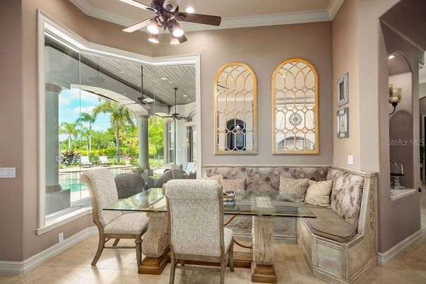 Dining room, Interior, Living room, Recessed Lighting