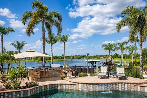Exterior, Lake, Pool