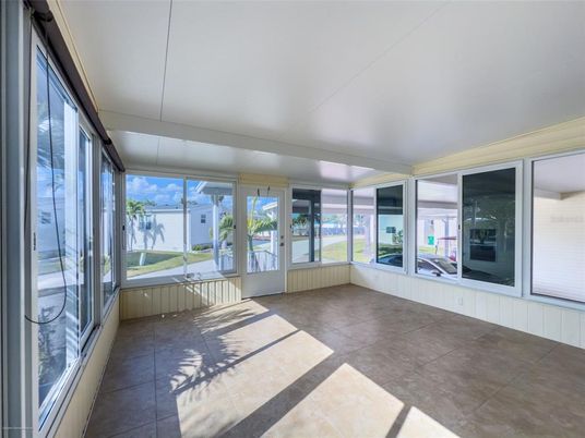 Empty room, Interior, Sun Room