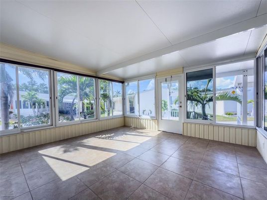Empty room, Interior, Sun Room