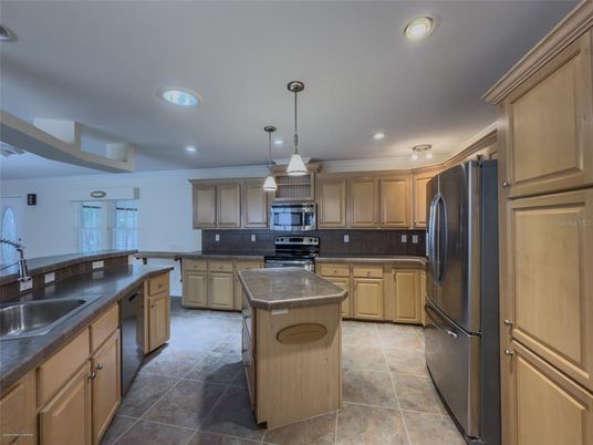 Interior, Kitchen, Pendant Lights, Recessed Lighting, Stainless Steel Appliances