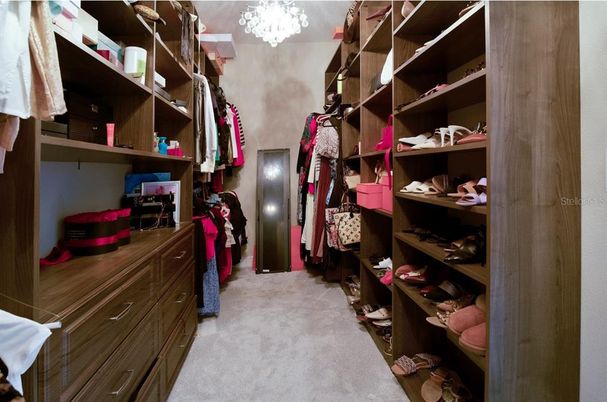 Chandelier, Interior, Walk-in Closets