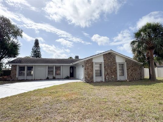 Backyard, Exterior, Facade, Brick Facade, Ranch