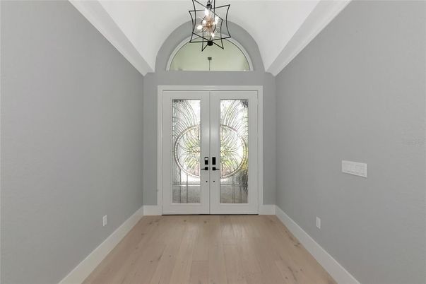 Interior, Pendant Lights, Wood Texture Flooring