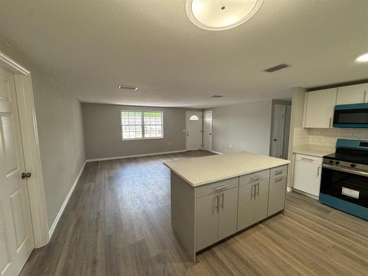 Interior, Kitchen, Recessed Lighting, Wood Texture Flooring