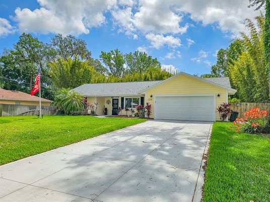 Attached, Backyard, Exterior, Facade, Ranch