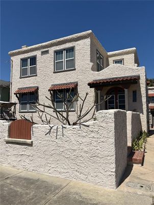 Exterior, Facade, Mediterranean