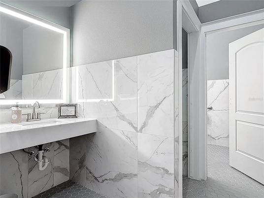 Bathroom, Interior, Marble Walls