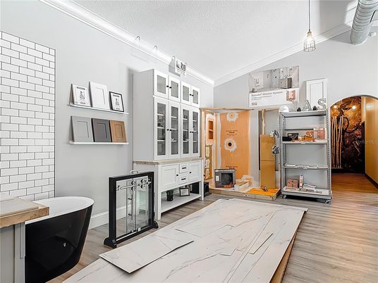 Interior, Pendant Lights, Wood Texture Flooring