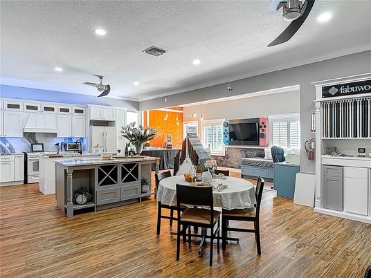 Dining room, Interior, Kitchen, Recessed Lighting, Wood Texture Flooring