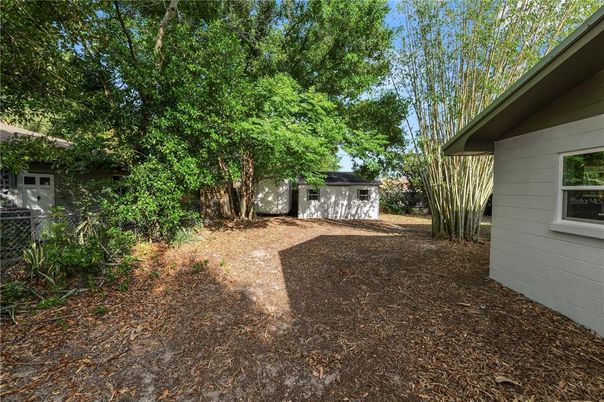 Backyard, Exterior